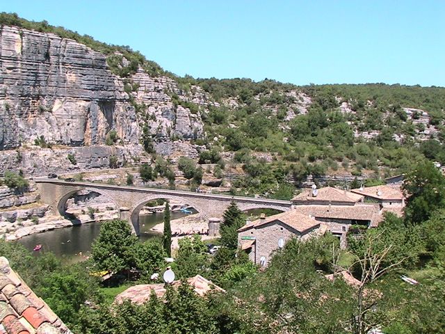 Pavillon kalensa - vacances en ardèches - Gites de vacances - campagne - beau paysage