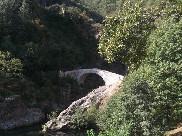 beau paysage Pavillon kalensa - vacances en ardèches - Gites de vacances - campagne -